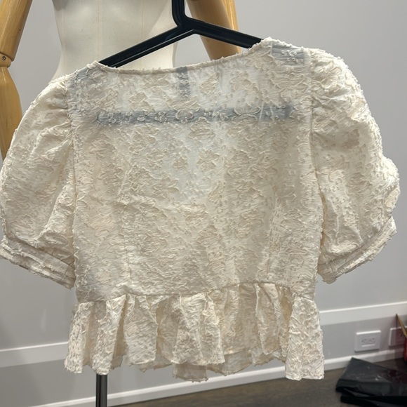 Pre-Owned ZARA PUFFY SLEEVE EYELET CROP - Picture 5 of 5